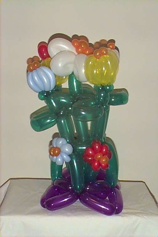 flower1.jpg (28052 bytes)